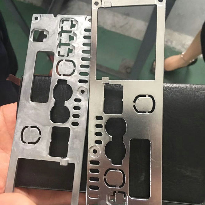 オーディオパネル